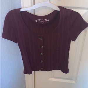 maroon crop top